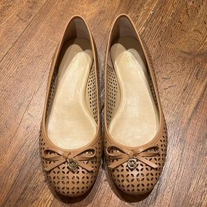 Michael Kors super new flat